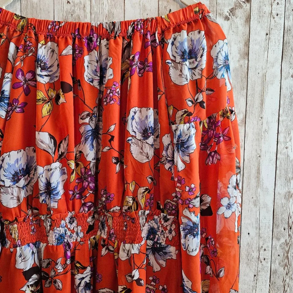Women's Fashion Nova Romper M Orange Floral